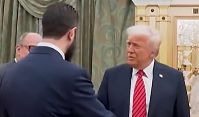 Semua Sanksi Dicabut tapi Presiden Trump Minta Suriah Tandatangani Perjanjian yang Akui Israel