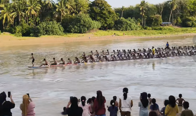 Masyarakat Kuansing Riau Pusing! Event Pacu Jalur di Depan Mata tapi Jalan Masih Rusak Parah