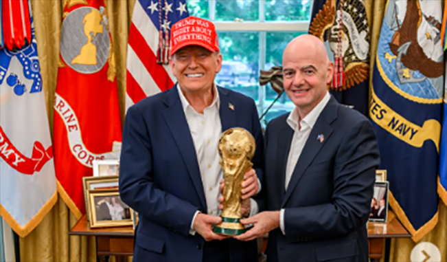 Trump dan Gianni Infantino Bicara Kemungkinan Pemindahan Lokasi Pertandingan Piala Dunia