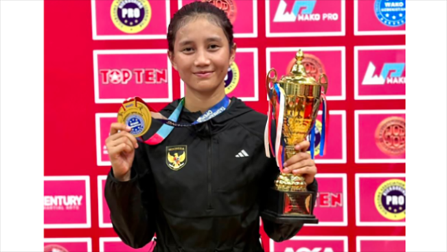Polwan Cantik Bripda Aprilia Eka Putri Juara Dunia Kickboxing 2025 di Uzbekistan