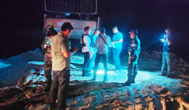 Penggerebekan Tambang Galian C Ilegal di Kampar, Operator Alat Berat Kocar-kacir