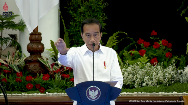 Jokowi Minta Jajarannya Kurangi Produk Impor