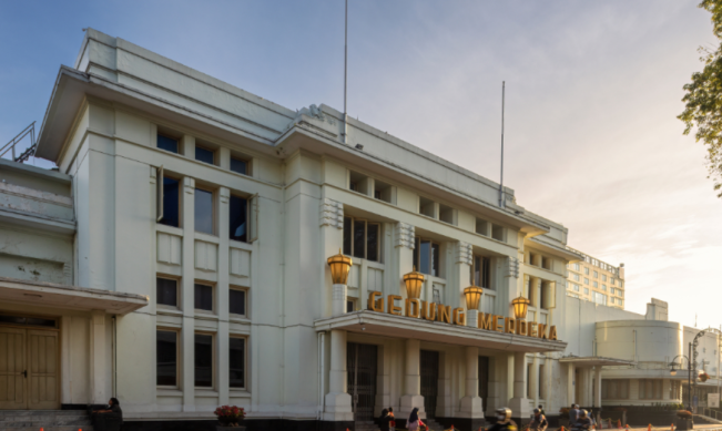 Menjaga Kota Bandung sebagai Paris van Java