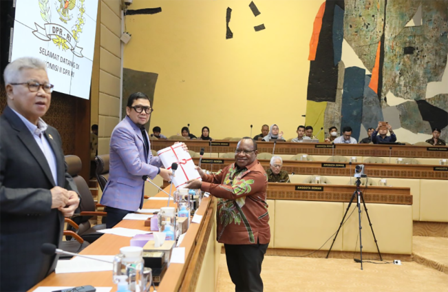Pemerintah Setujui RUU 26 Kabupaten/Kota Dibahas Lebih Lanjut