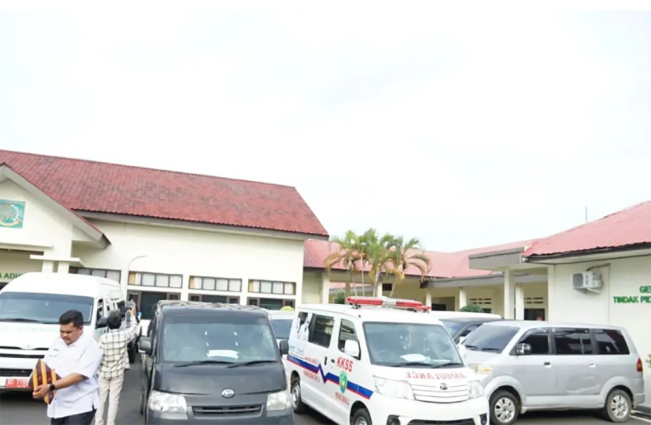 Penertiban Aset, Kejari Serahkan Kendaraan Senilai Rp4,5 Miliar pada Pemkot Bengkulu