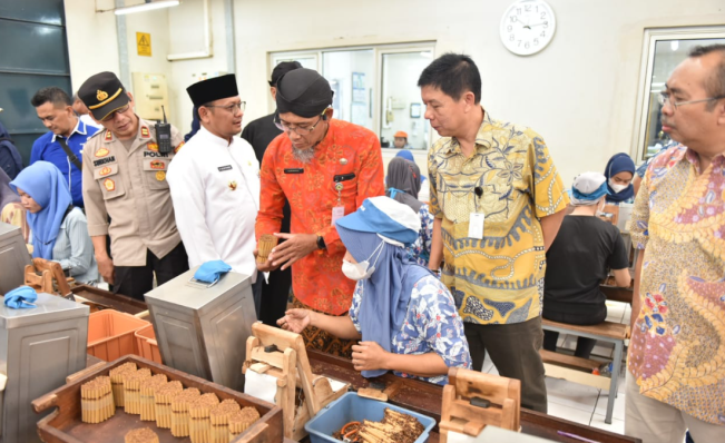 32 Ribu Pekerja Pabrik Rokok Dapat Dana Bagi Hasil Cukai Tembakau