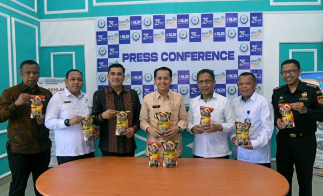 Lepas Ekspor Kerupuk Kulit Ikan Patin ke Malaysia, Pj Gubsu: Kita harus Perbesar