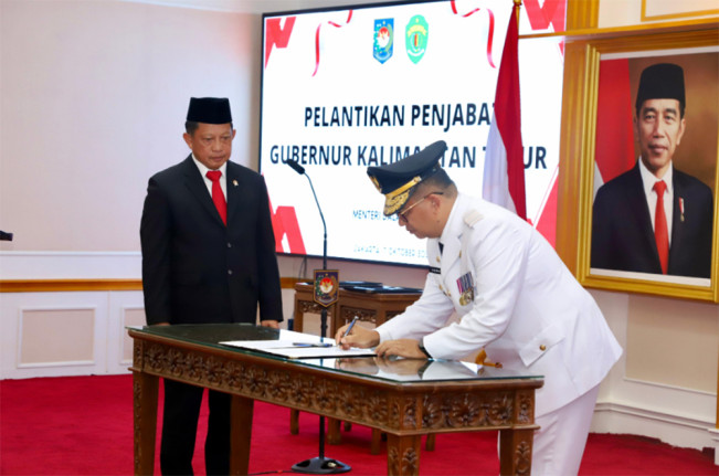 Dirjen Otda Akmal Malik Dilantik Jadi Pj Gubernur Kaltim, Mendagri: Kawal IKN dan Pilkada