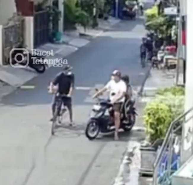 Viral Lansia Pukul Ketua RW Hingga Patah Tulang Kaki di Matraman