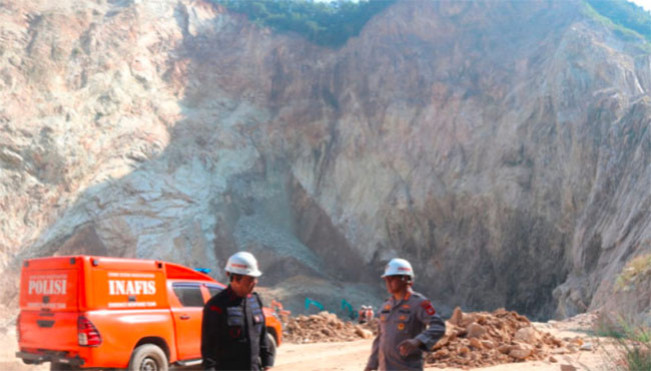 Kasus Longsor Gunung,  Jangan hanya Pengusaha Pejabat Daerah juga harus Diproses Hukum
