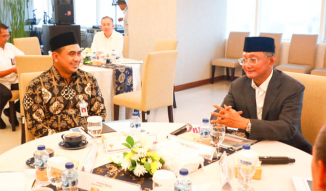 Wagub Jateng Taj Yasin bersama Menteri PU Dody Hanggodo/Foto: Humas Jateng