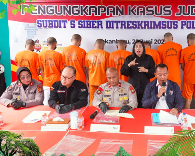Pengungkapan kasus judol Higgs Domino Island beromzet Rp3,6 Miliar/Foto: Humas Polda Riau
