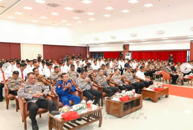 Kapolda Riau Membuka Langsung Pelaksanaan Rakernis Reserse Polda Riau Tahun 2025/ Foto: Humas Polda Riau