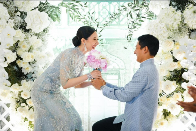 Segera Menikah, Intip 5 Foto Prewedding Rio Haryanto dan Athina