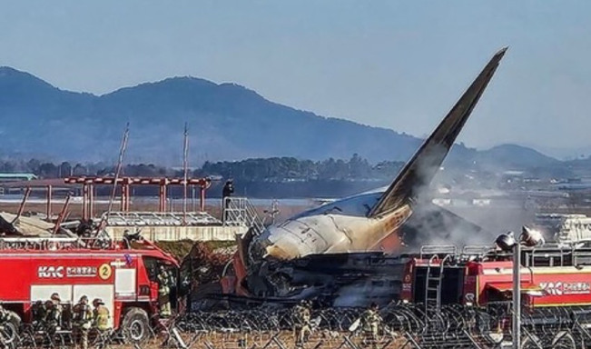 Kronologi dan Penyebab Pesawat Jeju Air Jatuh di Bandara Muan Korea Selatan