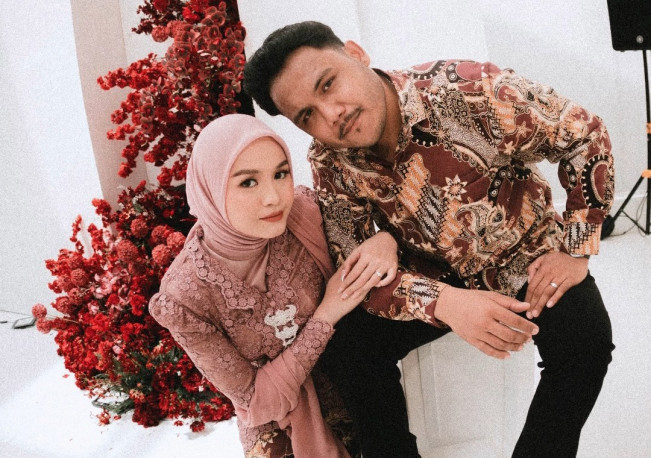 Dimansyah Laitupa Melamar Salma Salsabil Musisi Jebolan Indonesian Idol, Warganet: Tiba-tiba Banget