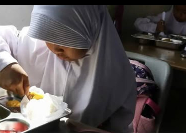 Geger 50 Siswa SD Keracunan Makan Bergizi Gratis di Sukoharjo, Pihak Istana Langsung Beraksi