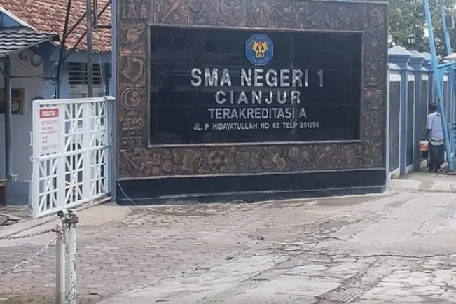 Usai SMAN 6 Depok, Dedi Mulyadi juga Copot Kepsek SMAN 1 Cianjur