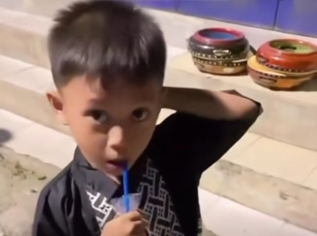 Haru, Seorang Ibu Sebarkan Video Kehilangan Anaknya di Medsos : Sempat Dikerjai Orang Gak Dikenal!