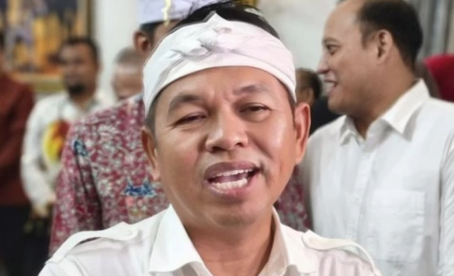 Disebut Tunggak Pajak Mobil Lexus Miliknya, Begini Penjelasan Dedi Mulyadi!