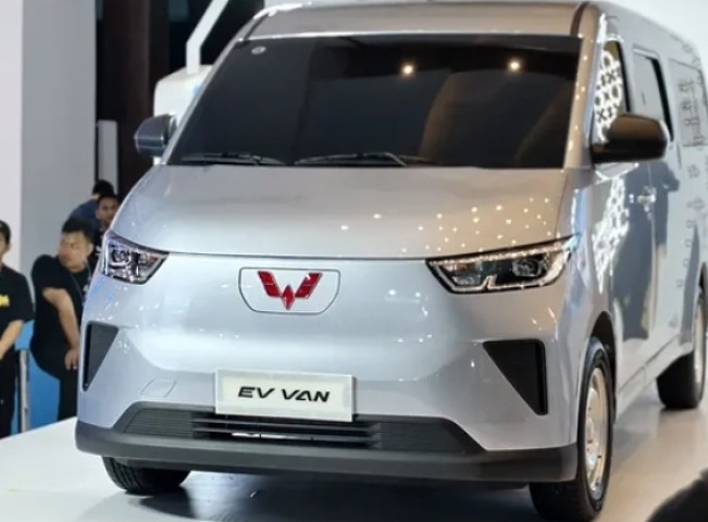Mobil Listrik Wuling EV Van Kini Sudah Bisa Dipesan, Segini Booking Fee nya!