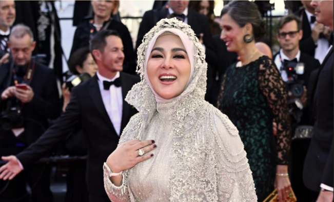 Syahrini Tampil Syantiek di Cannes 2025, Netizen Heboh Cari Fotonya di Getty!