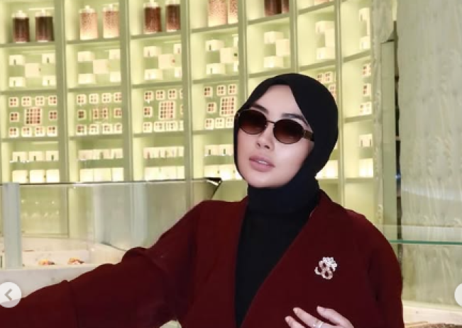 Setelah Hijab Terbitlah Pensil Alis, Shella Saukiah Beli Borongan?