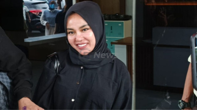 Hirup Udara Bebas, Medina Zein Trauma Satu Sel Bareng Tahanan Narkoba