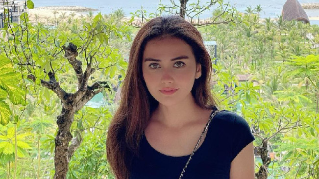 Paras Cantik Senk Lotta, Mantan Istri Fauzi Baadilla Komisaris Anyar PT Pos Indonesia