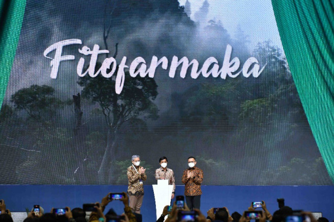 Formularium Fitofarmaka dan Ship Simulator Resmi Diluncurkan