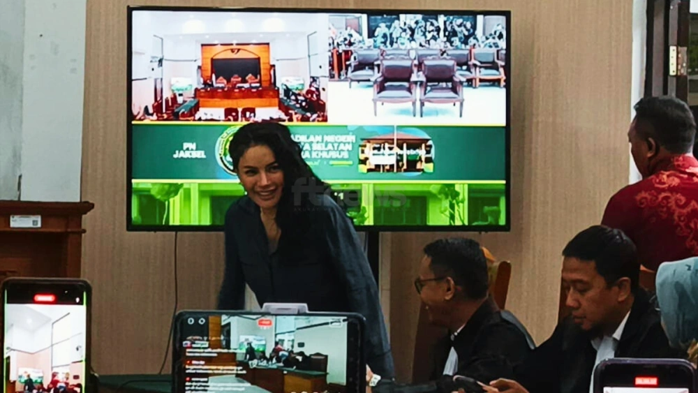 Dituding JPU Sering Ribut, Nikita Mirzani Bilang Begini