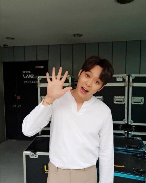 Yoochun (Instagram)