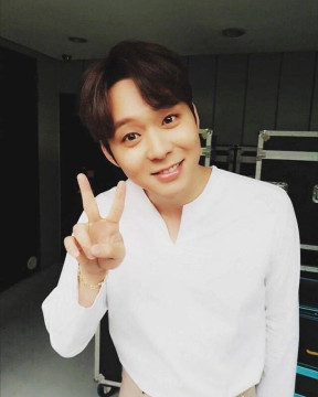 Yoochun (Instagram)