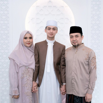Keluarga Gus Azmi (Instagram)