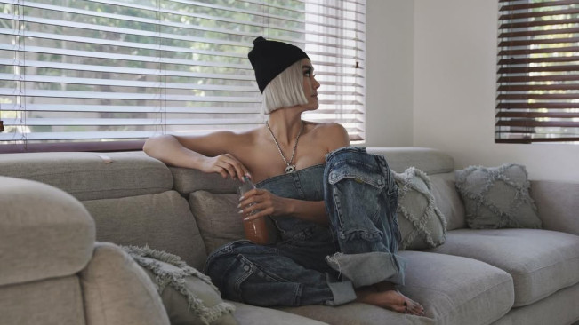 Agnez Mo Akui Sempat Ngingetin Penyelenggara Sebanyak Tujuh Kali, Sebelum Digugat Ari Bias Terkait Royalti Lagu "Bilang Saja"