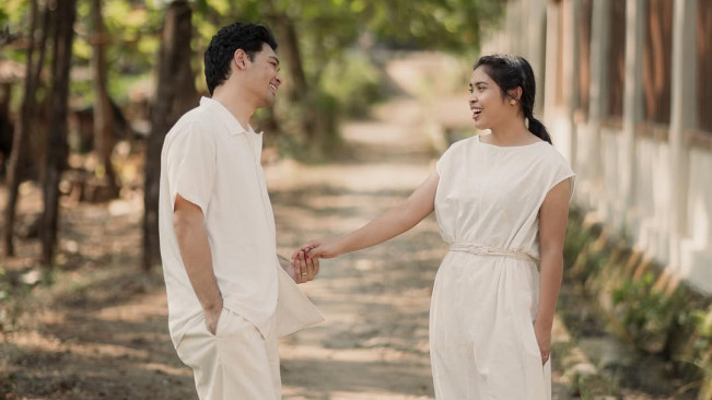 Resmi Menikah Mikha Angelo dan Gregoria Mariska, Simak Janji Pernikahan yang Sweet Banget