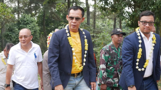 Viral Kades Gunung Menyan Hina Nasi Kotak saat Retreat, Wabup Bogor: Saya Minta Dibina!