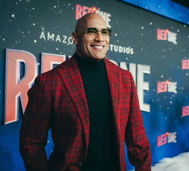 Ayah Banget! The Rock Rela jadi "Kelinci Percobaan" Anaknya