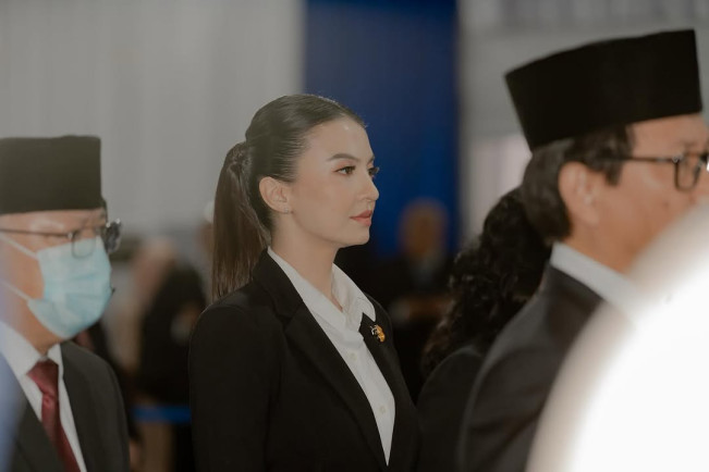 Miliki Shio Kerbau, Bagaimana Kisah Raline Shah di Tahun Ular?