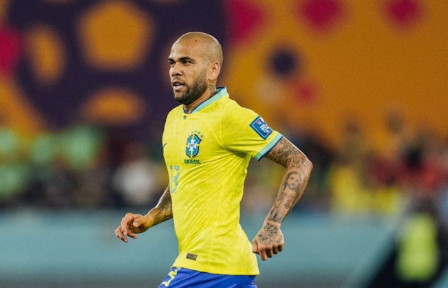 Bayar 1 Juta Euro, Dani Alves Bebas dari Penjara