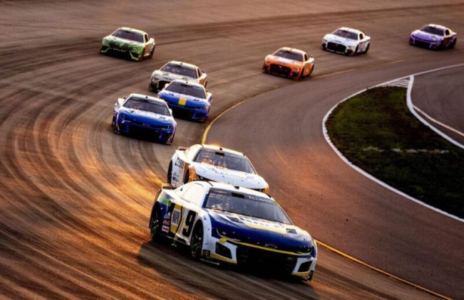Dokumenter Nascar Garapan Netflix, Pertarungan di Balik Layar