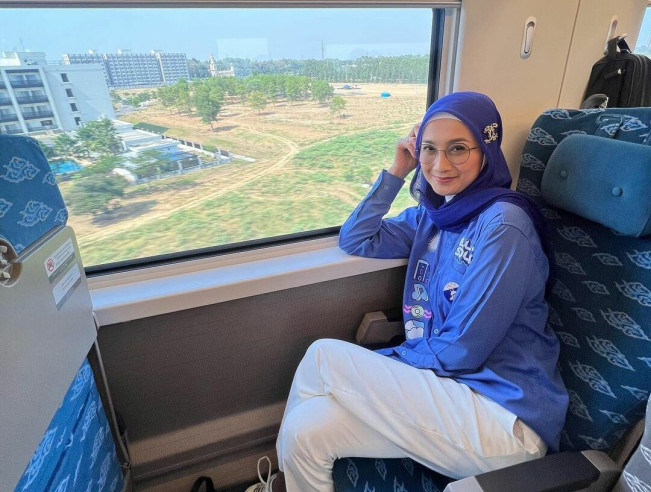 Desy Ratnasari Energik di Kampanye hingga Jadi 'Petugas Keamanan Dadakan'