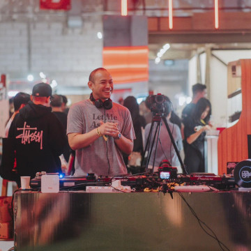 Harga Alat DJ Suami BCL, Tiko Aryawardhana, Hampir Rp200 Juta!