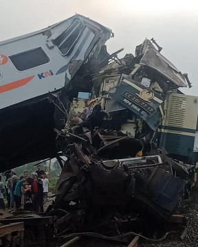 Dampak Tabrakan KA Turangga dan Baraya, 6 KA ke Timur Memutar Lewat Utara