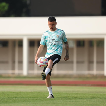 DPR RI Setuju Naturalisasi Calvin Verdonk dan Jens Raven