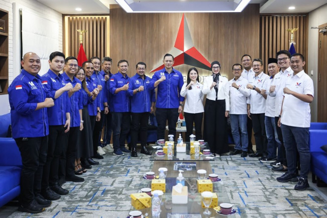 AHY Unggah Foto Jabat Tangan dengan Angela Tanoesoedibjo, Apa Artinya?