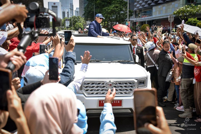 Menyala Pak Presidenku, Prabowo Instruksikan Menteri Pakai Maung Limousine