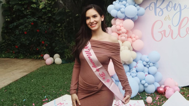 Steffi Zamora Melahirkan Anak Perempuan Desember 2025