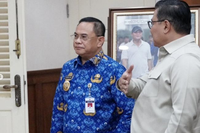 Biografi dan Agama Bupati Pati Sudewo, Kena Sengat Wamendagri Buntut Goyangan Trio Srigala