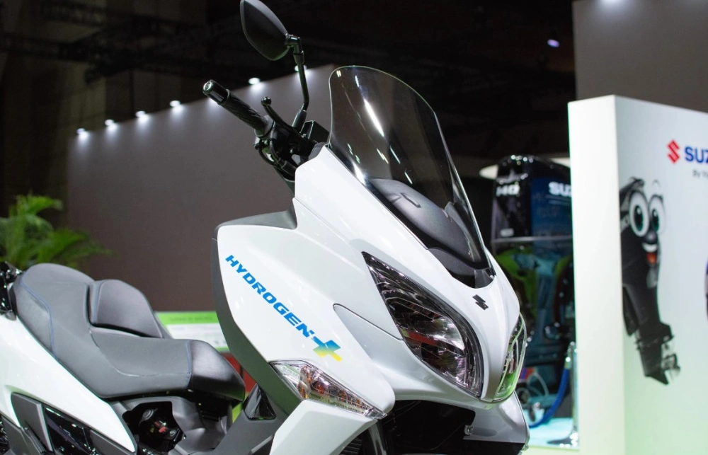 Nggak Perlu Cas, Suzuki Burgman Hydrogen Sekali Isi Bisa Jalan 200 Km